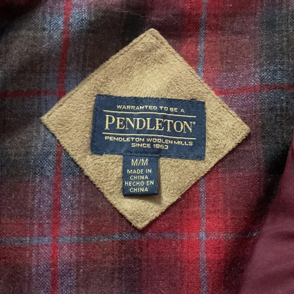 Pendleton womens medium red burgundy zip up jacket schaket warm cozy fall plaid
